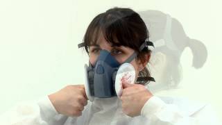 Fitting 3M™ 7500 Series Reusable Respirators [upl. by Annaik]