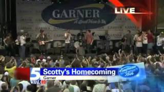 Josh Turner surprises Scotty McCreery on his stage [upl. by Inod]