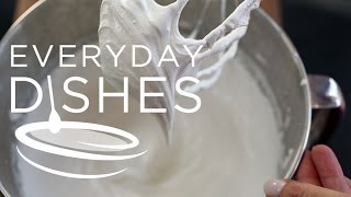 How to Make Fluffy Boiled White Icing [upl. by Noakes]