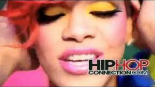 Rihanna  Whos That Chick OFFICIAL VIDEO Ft DAVID GUETTA LYRICS [upl. by Barnard]