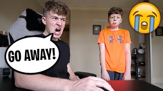 7 Ways to PRANK Your Little Brother on HOLIDAY [upl. by Holli451]