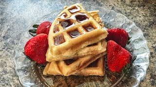 5 minutes EASY EGGLESS WAFFLES [upl. by Vershen]