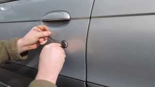 awaryjne otwieranie zamka bez klucza  how to open car without key [upl. by Bennet]