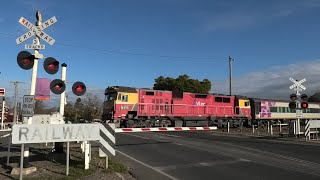 Level Crossing Update Benalla Nunn St VIC Australia [upl. by Ann-Marie]