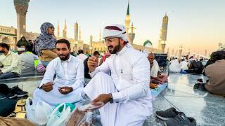 First RAMADAN IFTAR in Madina Masjid an Nabawi  Ramadan Mubarak [upl. by Anyahc]