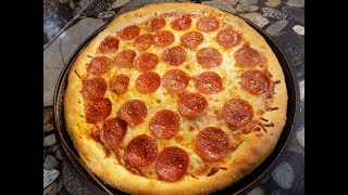 Cast Iron Pizza in a 19th Century Pizza Pan [upl. by Chilcote669]