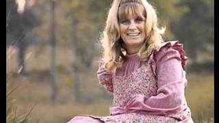 Skeeter Davis 1963 quotI Cant Stay Mad At Youquot My Extended version [upl. by Ateloiv746]