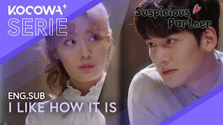 ESPSUB Su mirada romántica al mirarla 😍👀  Suspicious Partner EP19  KOCOWA ESPAÑOL [upl. by Liauqram475]