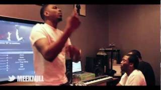 MEEK MILL AND LOS FREESTYLE IN STUDIO [upl. by Remmos]