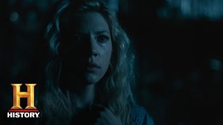 Vikings Lagertha Sees Ragnars Ghost Season 4 Episode 16  History [upl. by Parrisch562]