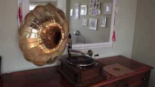 Gramophone playing quotWhen Summer is Gonequot [upl. by Adnocahs484]