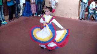 baile de camila pajarillo [upl. by Siffre457]