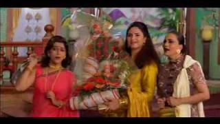 Family Get Together  Salman Saif Sonali amp Karishma  Hum Saath Saath Hain [upl. by Aenahs]