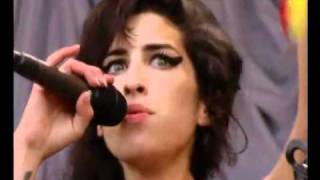 Amy Winehouse  Cupid Live Glastonbury 2007 [upl. by Lucia]