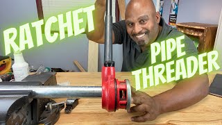 HOW TO THREAD A METAL PIPE [upl. by Lamb]