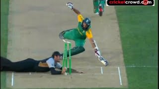 Top 10 Run Outs in Cricket History [upl. by Amer]